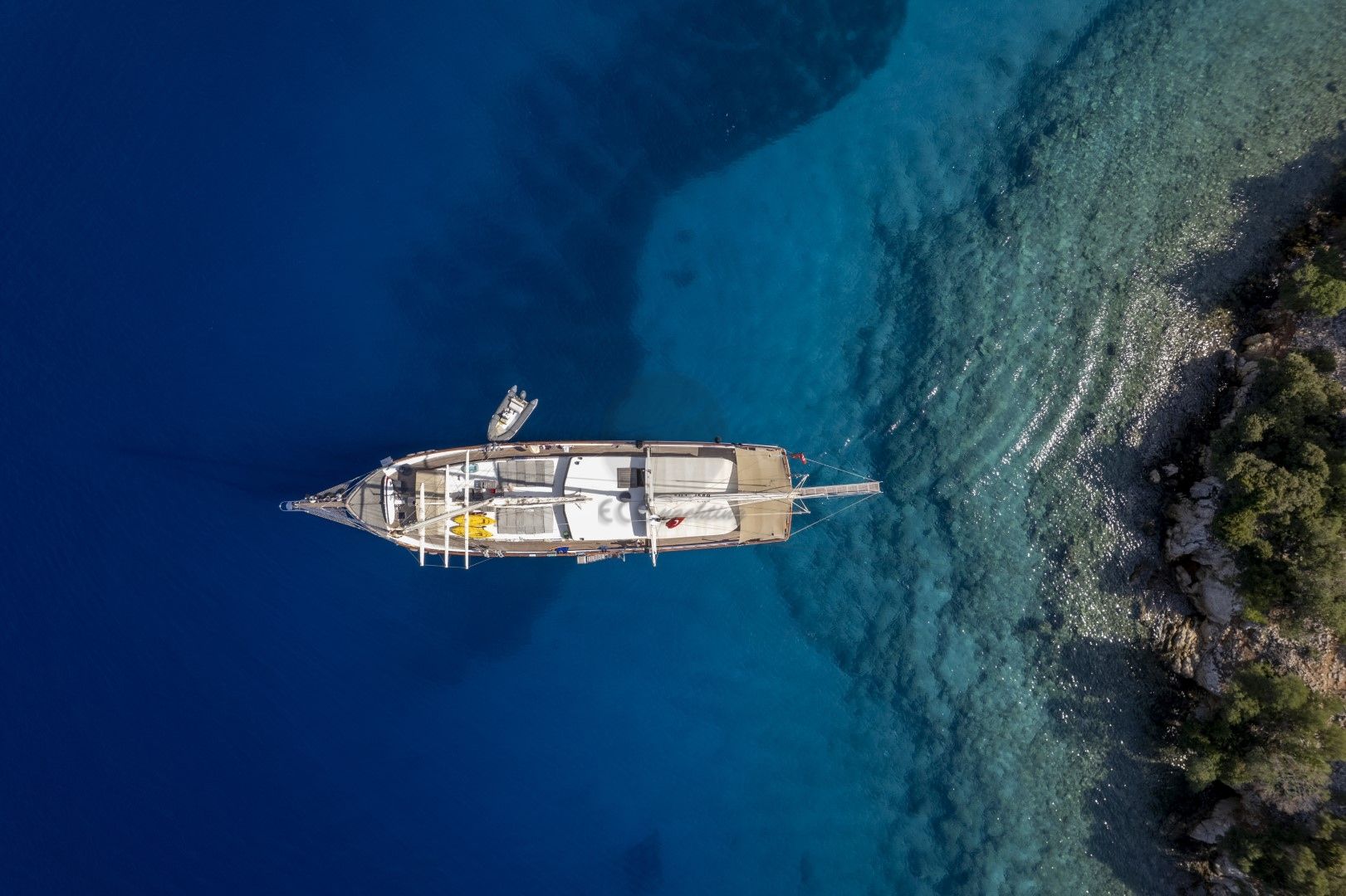 Dear Lila Gulet Ana Görsel