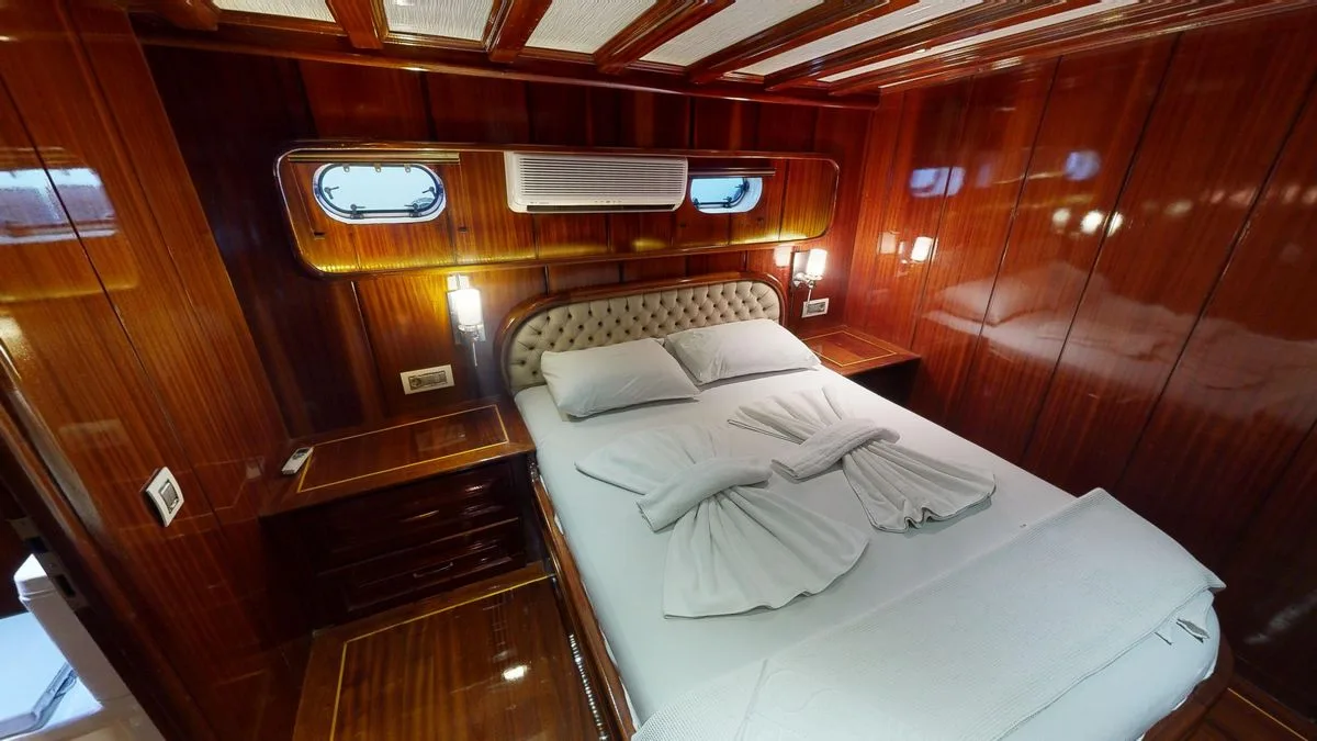 Dear Lila Gulet Küçük Görsel 17