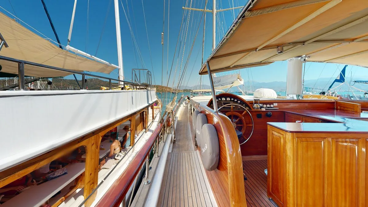 Dear Lila Gulet Küçük Görsel 37