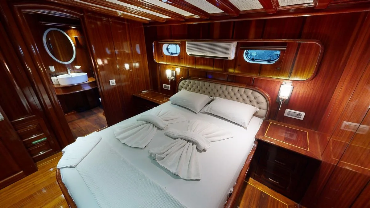 Dear Lila Gulet Küçük Görsel 18