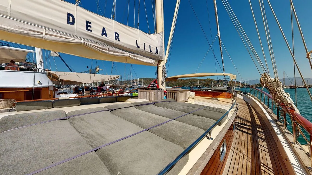 Dear Lila Gulet Küçük Görsel 6