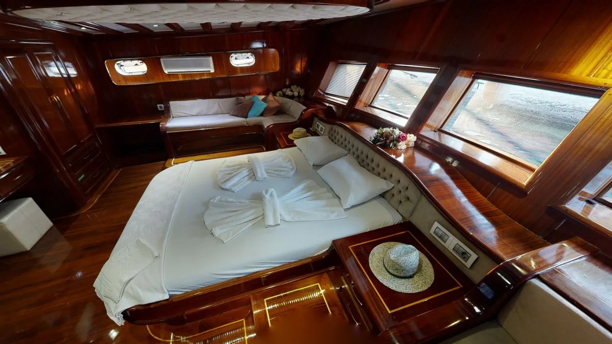 Dear Lila Gulet Küçük Görsel 26