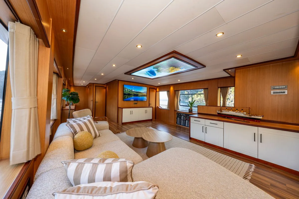 Lila Trawler Küçük Görsel 72