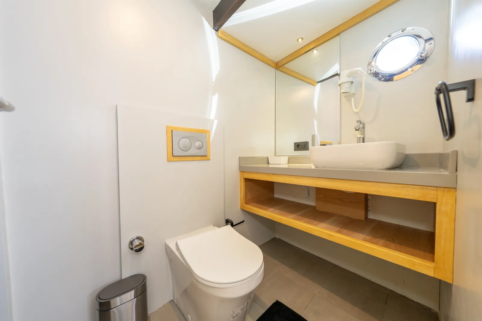 Nayk 3 Trawler Küçük Görsel 59