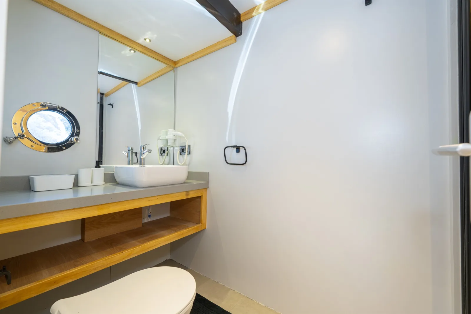 Nayk 3 Trawler Küçük Görsel 50