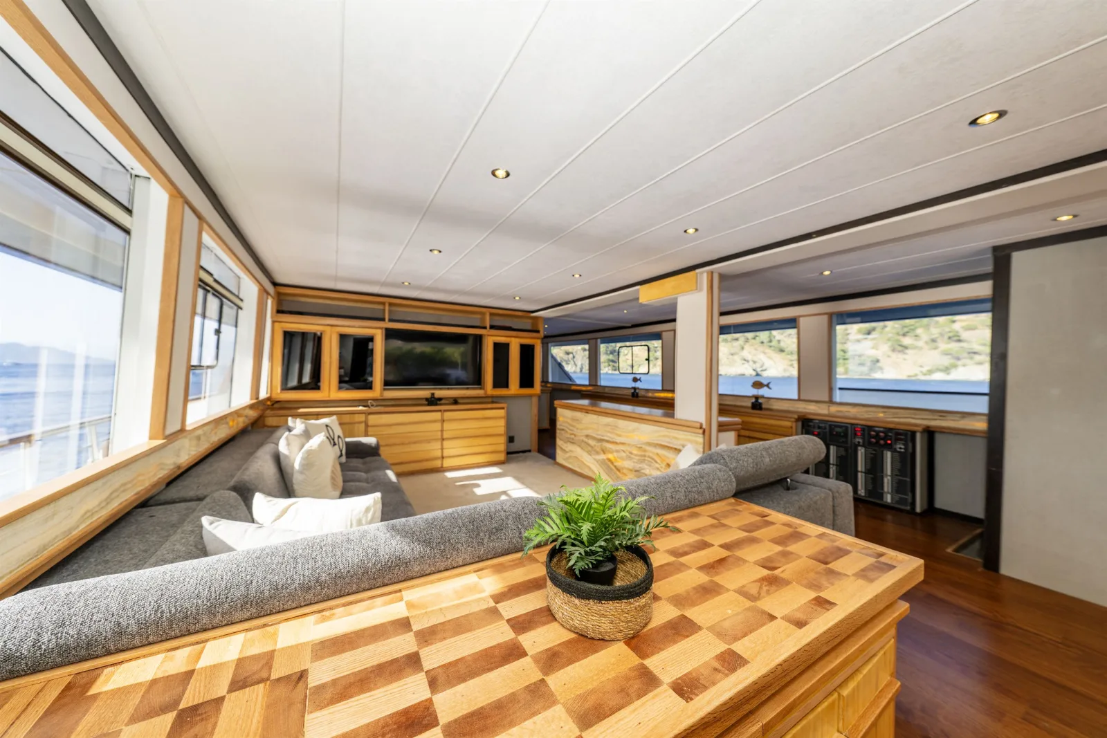 Nayk 3 Trawler Küçük Görsel 28