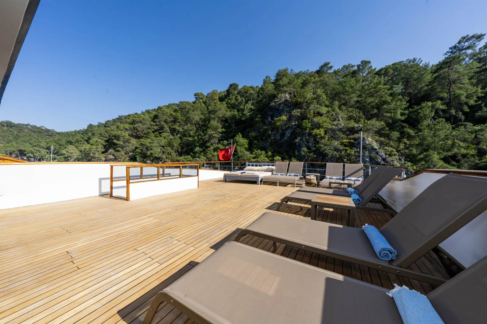 Nayk 3 Trawler Küçük Görsel 39