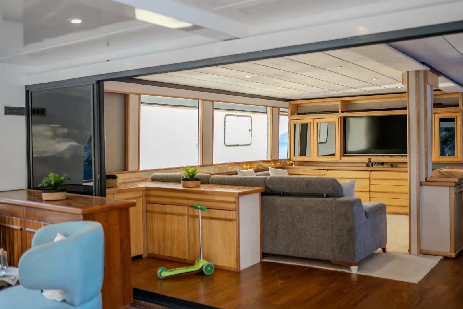 Nayk 3 Trawler Küçük Görsel 74