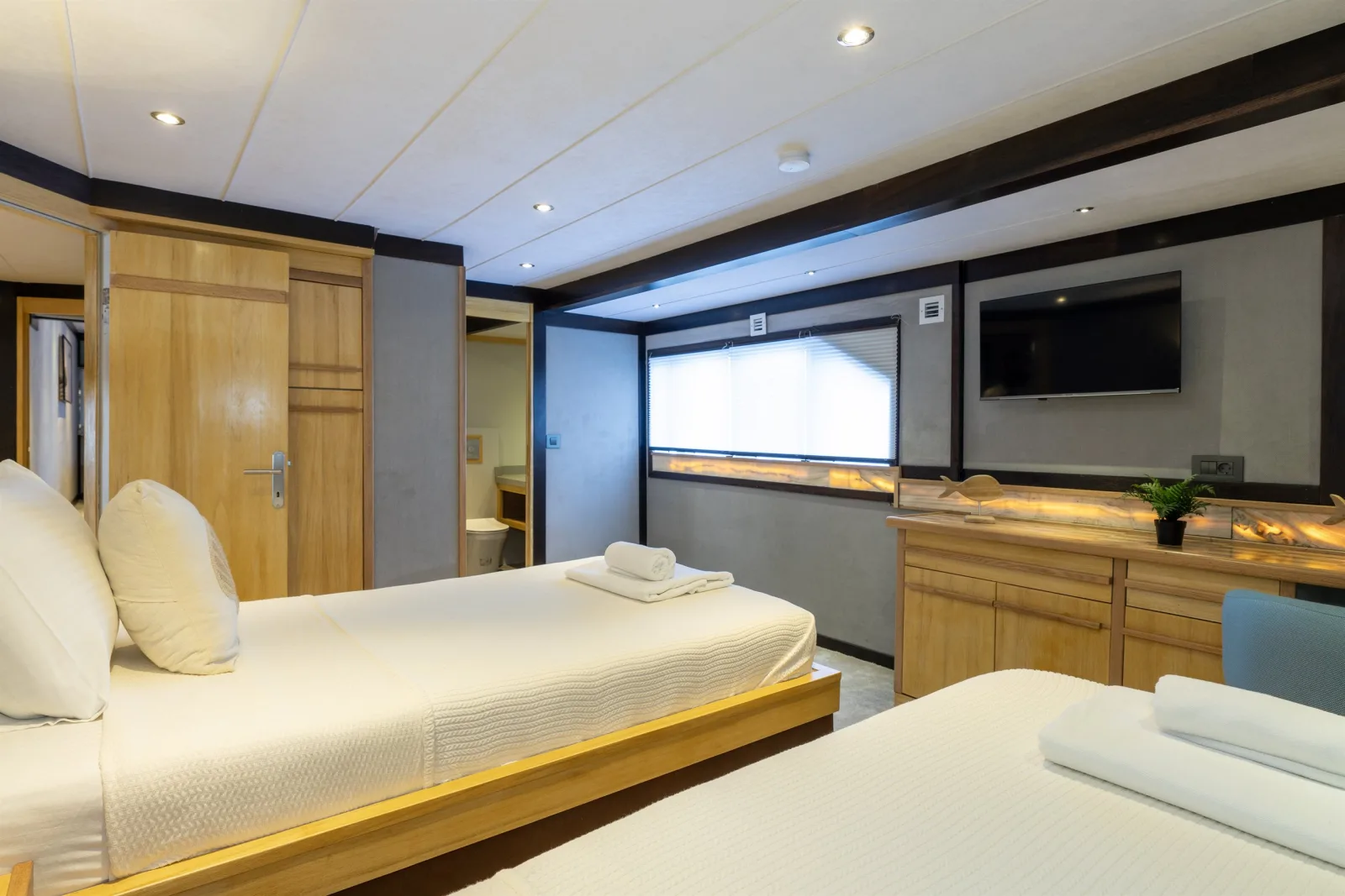 Nayk 3 Trawler Küçük Görsel 82