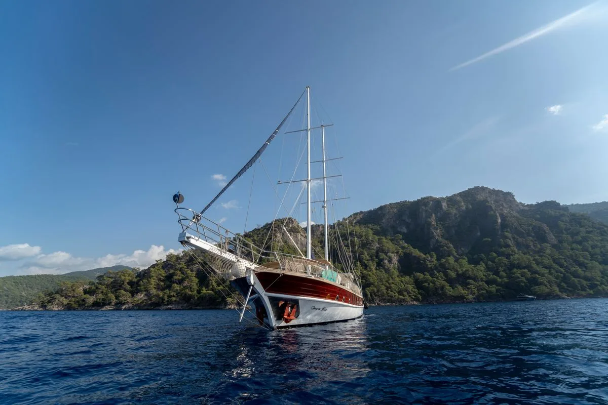 Queen Lila Gulet Küçük Görsel 20