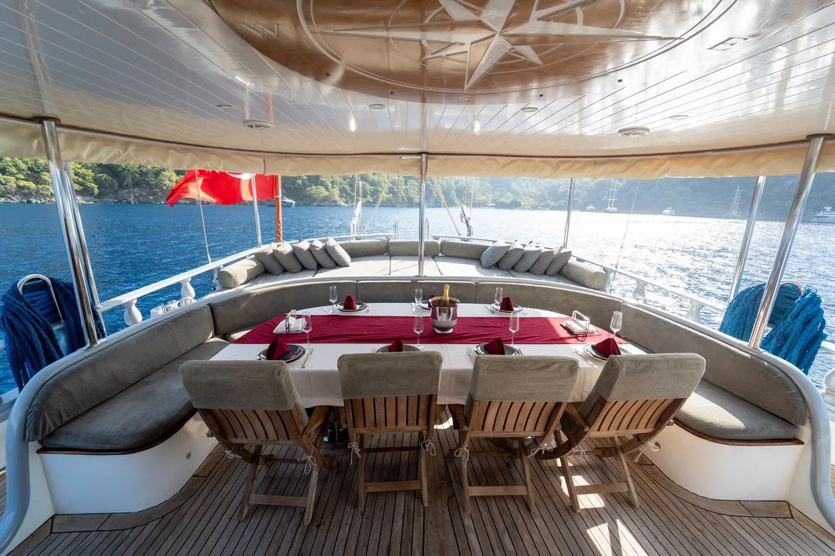 Queen Lila Gulet Küçük Görsel 12