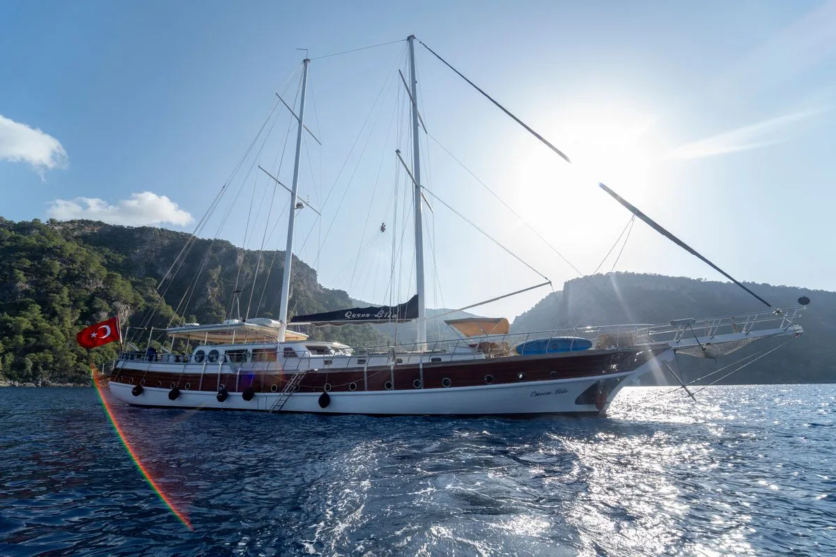 Queen Lila Gulet Küçük Görsel 17