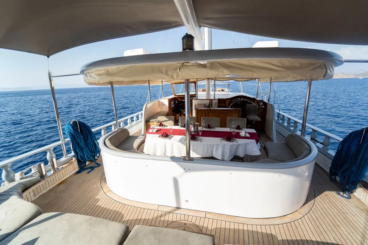 Queen Lila Gulet Küçük Görsel 15