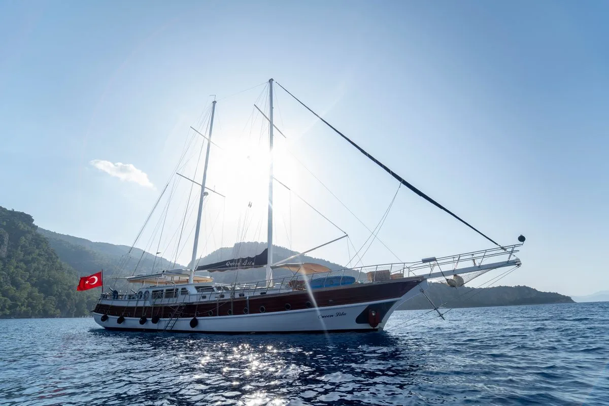 Queen Lila Gulet Küçük Görsel 21